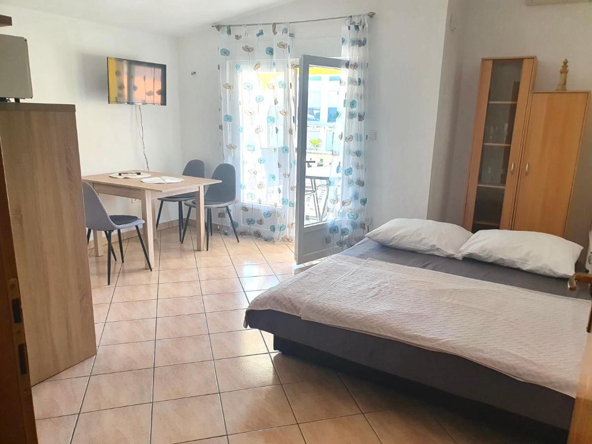 Apartments Buba Vir Eksteriør bilde